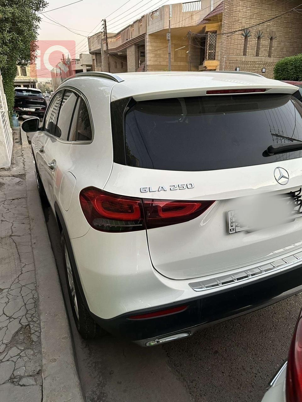 مرسيدس بنز GLA